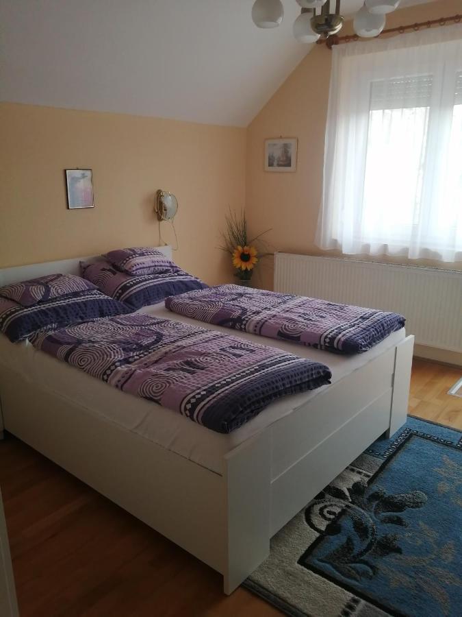 Tislerics Apartman Hévíz Exterior foto