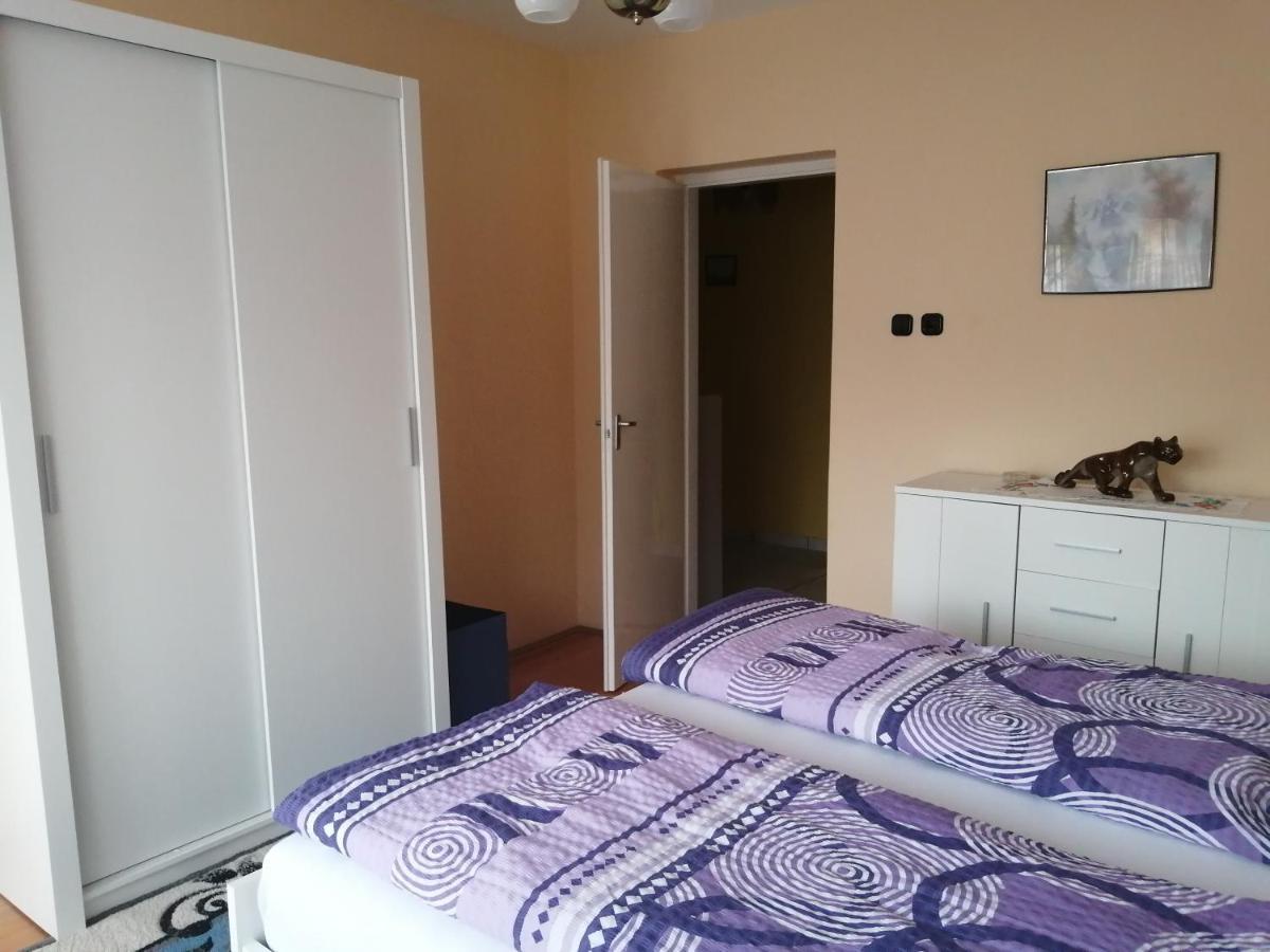 Tislerics Apartman Hévíz Exterior foto