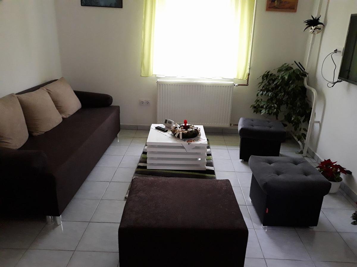 Tislerics Apartman Hévíz Exterior foto