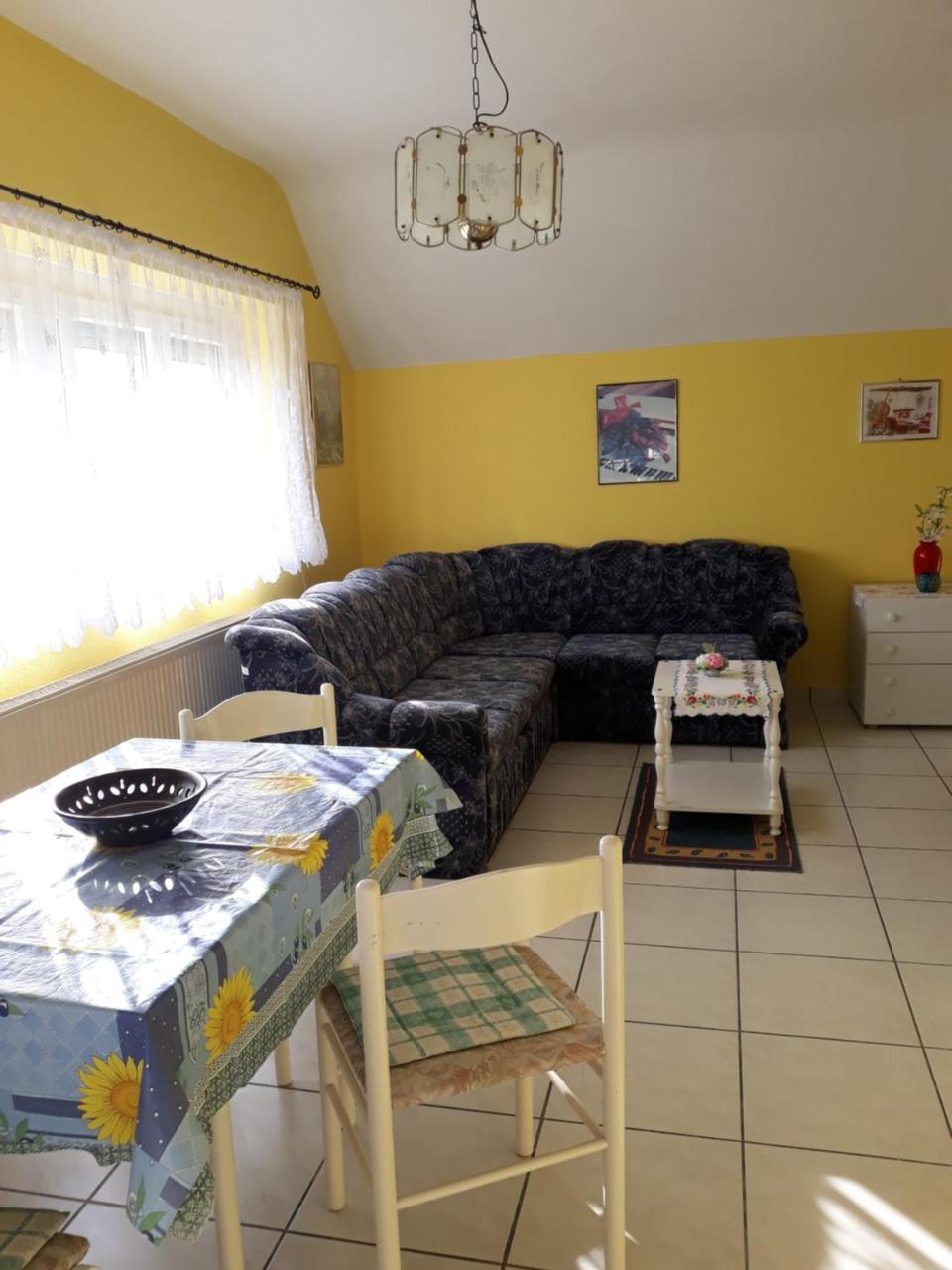 Tislerics Apartman Hévíz Exterior foto
