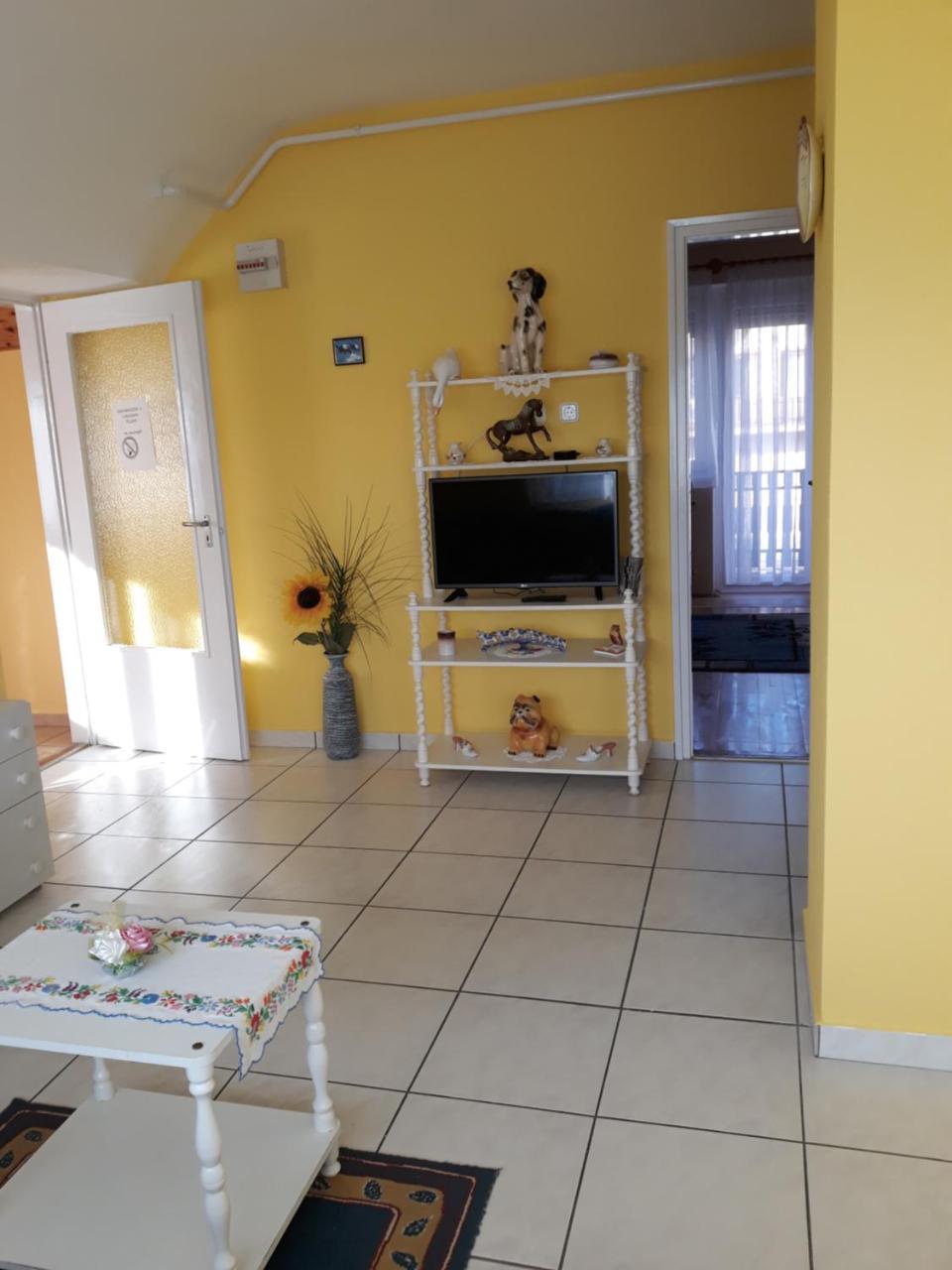 Tislerics Apartman Hévíz Exterior foto