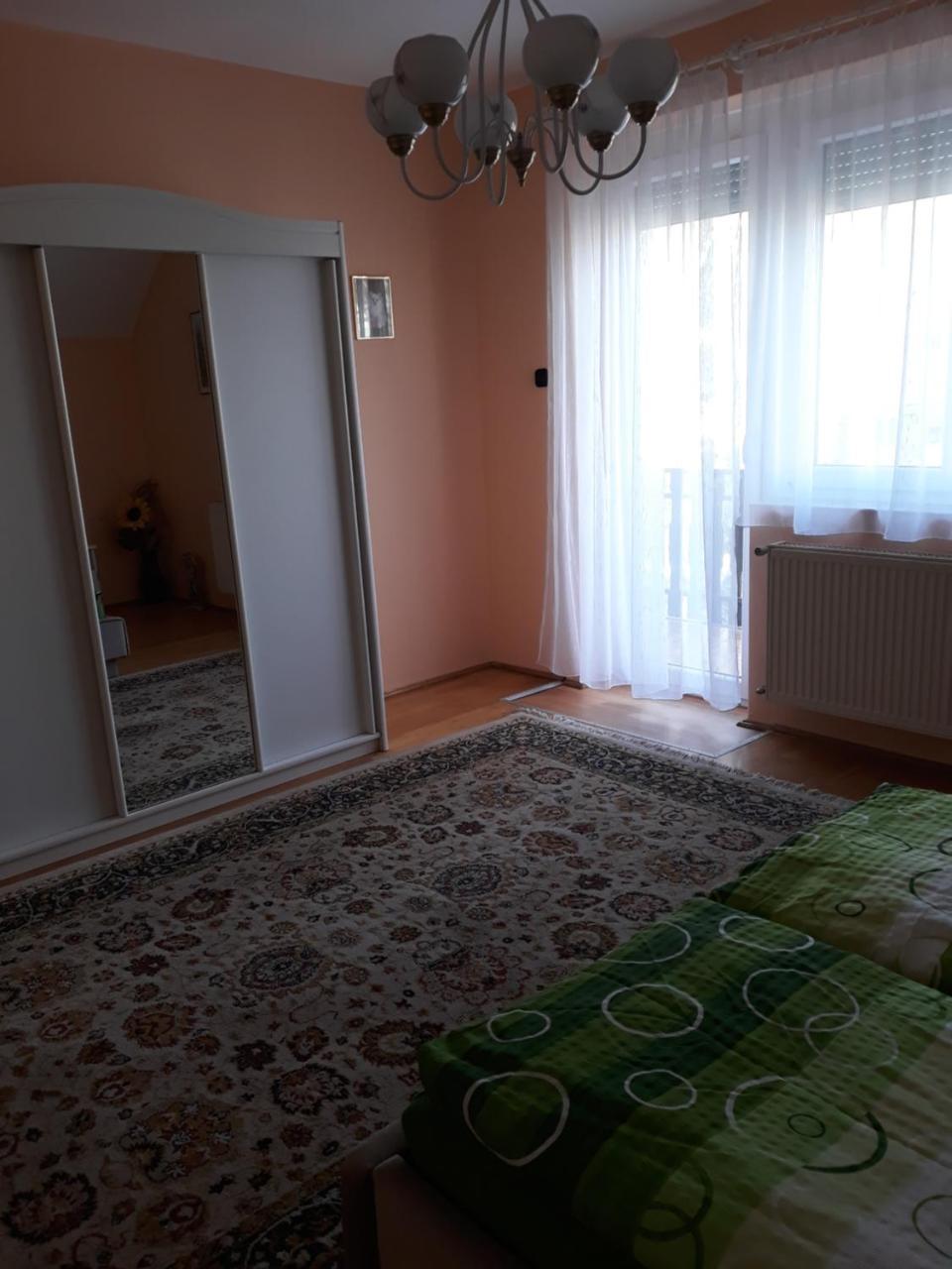 Tislerics Apartman Hévíz Exterior foto